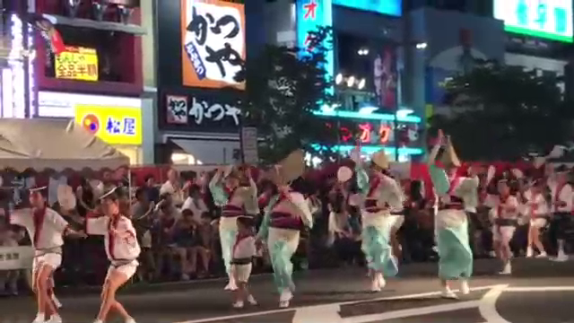 高円寺の隠されたスター登場☆の記事動画