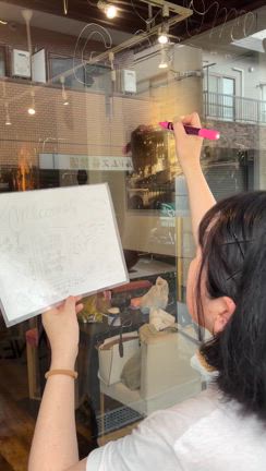 「ウインドウアート制作report」の記事動画