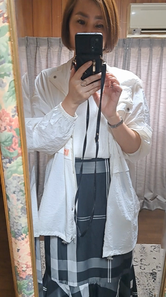 春夏物の服を半分断捨離しました！＊シャカシャカ素材が活躍中の記事動画