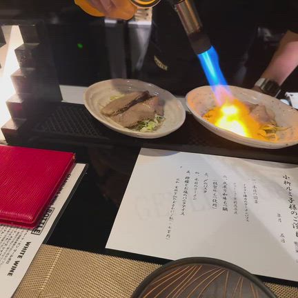 デビュー56年　お祝い食事会❤️の記事動画
