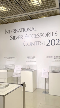 芸術の秋、アクセサリーというより「芸術品」に感動！シルバーアクセサリーコンテスト国際展の記事動画