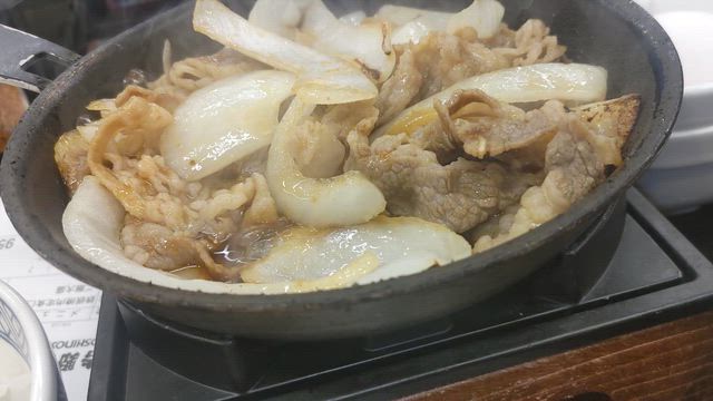 焼き牛 ってやつ 食べてみた (◔‿◔)の記事動画
