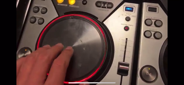 Pioneer CDJ-400(中古)レビュー | D3ログ 〜機械とお酒と音楽と〜