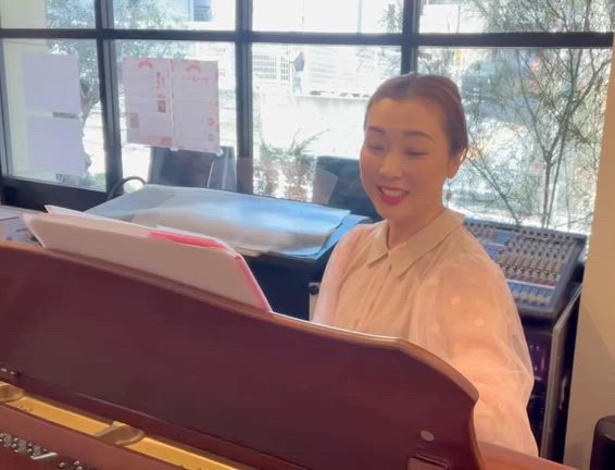 今月のSaaya song salonの記事動画