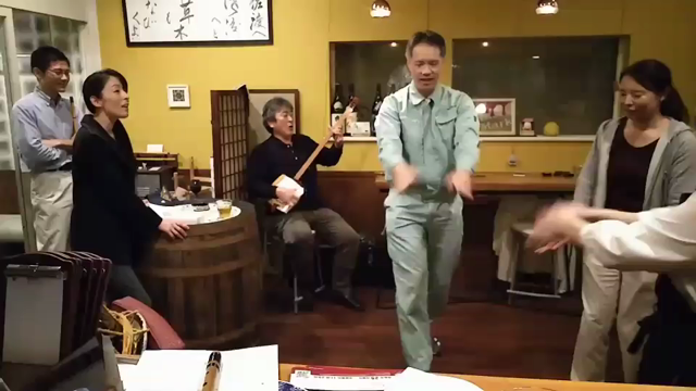 「私と佐渡おけさ」vol.34 岩崎元吉士さん（佐渡相川・OKESA bar BUNZO）の記事動画
