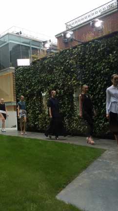 感謝とJFWの記事動画