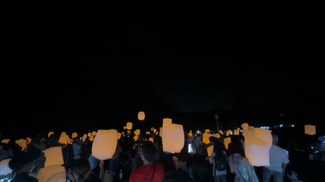 リトルワールド④ランタン飛ばしの記事動画