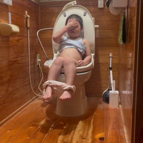 トイレ中の熱唱の画像