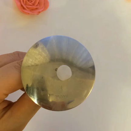 【動画】バタークリームローズの絞り方の記事動画