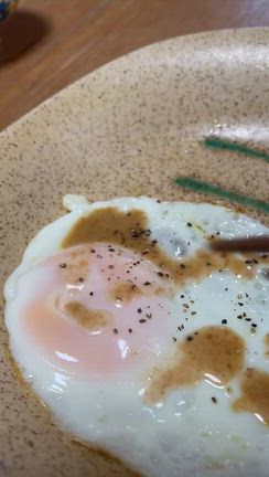 料理の鉄人とサニーサイドアップの記事動画