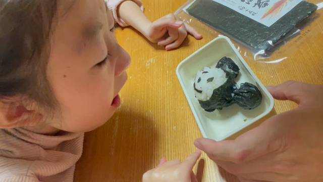 娘が喜ぶ顔がみたくて、2022秋。-パパ、はじめてのキャラ弁-の記事動画