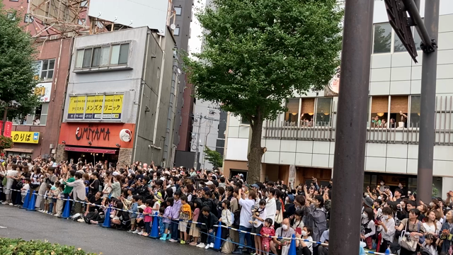 ミッキーが来たよの記事動画