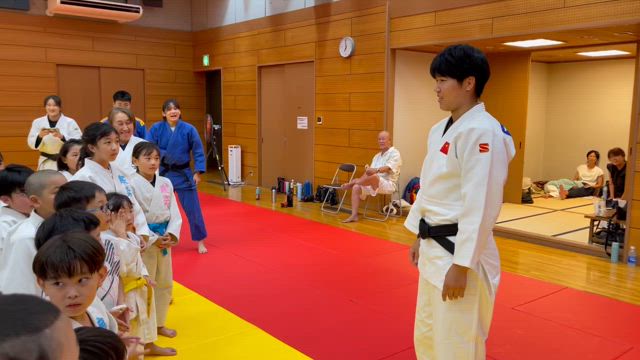 パリオリンピック銅メダリストが来てくれた！の記事動画