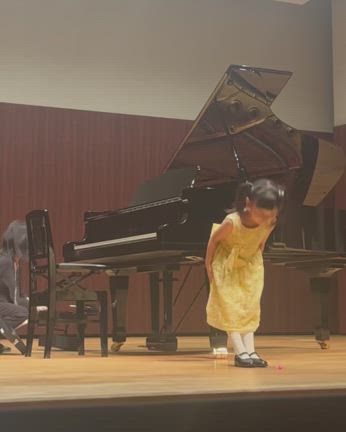 柳原可奈子さんと育児トークライブ＆発表会動画公開の巻。の記事動画
