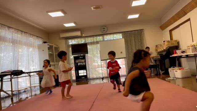 土曜日　リトミック幼稚園クラスの記事動画