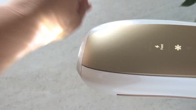 Ulike Air 10 Max IPL 光美容器 自宅で脱毛ケア☆の記事動画