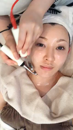 顔の筋トレ動画 おもしろいくらい顔が動きますの記事動画