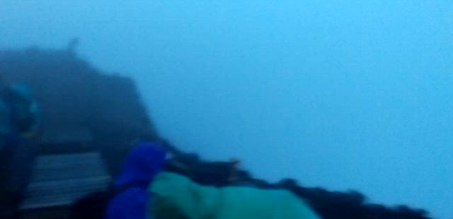 富士山に登ってきたの記事動画