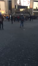 パリは、大統領選一色の日曜日でした。の記事動画