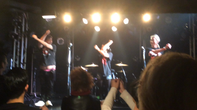 #10万秒ライブ と顔ハメ撮りと明日の準備の記事動画