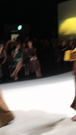 FRAY I.D RUNWAY SHOW♡の記事動画