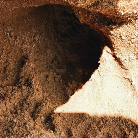   トンネル完成で喜ぶのもつかの間の画像