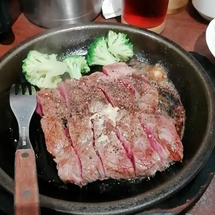フォーエバー21の記事動画