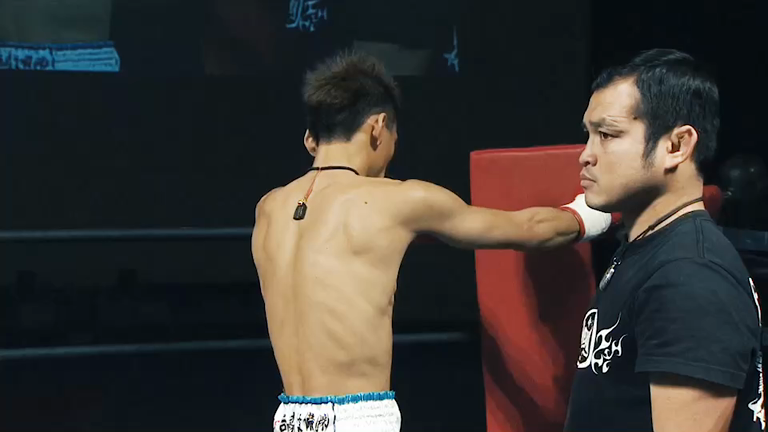 WBKF世界バンタム級王者決定戦  國本真義vs竹野元稀の記事動画