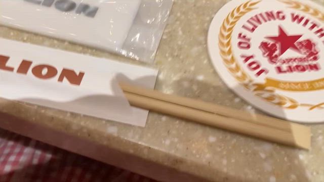 グラスをお手にとって〜の記事動画