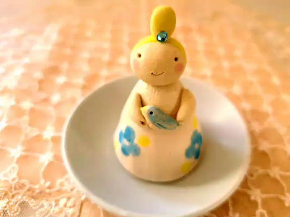 妖精と一緒にハーブとアロマの香りの記事動画