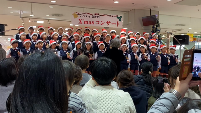 ノバティクリスマスコンサート(年長組)の記事動画