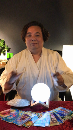 1人で悩んでても解決しません‼️そのお悩みを私に打ち明けてください❗️天野神威先生の記事動画