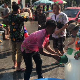 More Korat Songkran Videos (^_−)−☆の画像