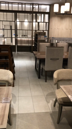 スタバ飲み放題！？激安ホテル名古屋の記事動画