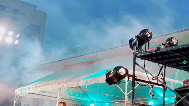 雨の麦音フェスで爆音の記事動画