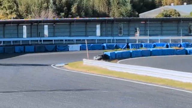 返り咲きの表彰パーティ (前編)の記事動画