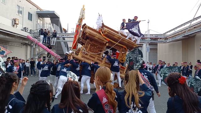 河内長野市松ヶ丘地車130周年記念曳行の記事動画