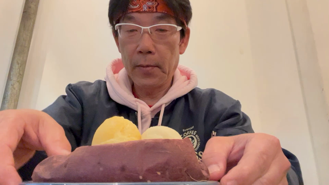焼き芋アイスを実際に食べてきた  大阪中崎町  蜜香屋の記事動画
