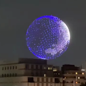 ドローンの集まりで地球の画像
