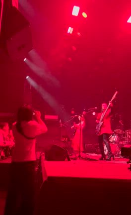 BLUESの記事動画