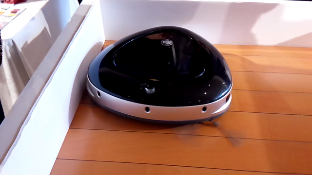 【ロボット掃除機は○から△へ！！　RULO♪】の記事動画