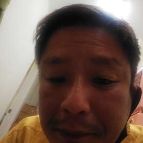 配達のピザの画像