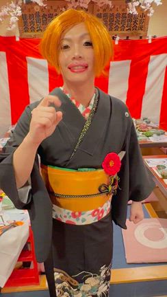 追分 仮装(化け物)花見大会の記事動画