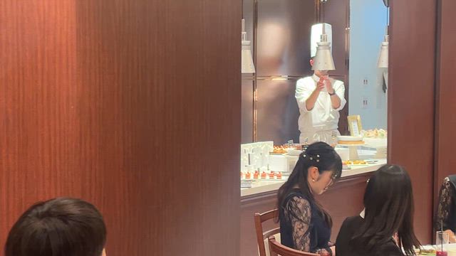 身内の結婚式の記事動画