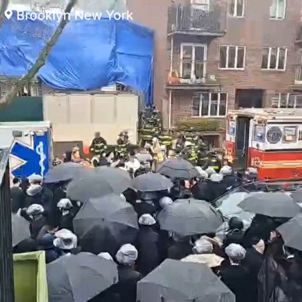 ニューヨークで発見された地下のシナゴーグが崩壊したの記事動画