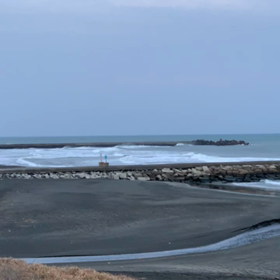 3月28日千葉北、東浪見の朝の波の画像