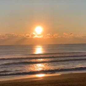 2月9日千葉北、東浪見の朝の波の画像