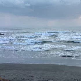 3月18日千葉北、東浪見の朝の波の画像