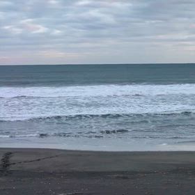 12月27日千葉北、東浪見の朝の波の画像