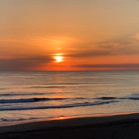 1月15日千葉北、東浪見の朝の波の画像